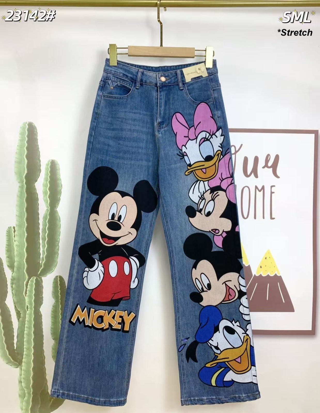 Miki personajes jeans